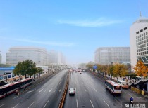 水泥价格大幅下滑，行业盈利仍乐观，房价影响有限