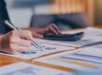 日元狂贬创历史新低,全球市场影响几何?