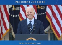 拜登白宫讲话呼吁和解，美过渡时期暗藏挑战