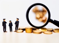 朱迪·戴蒙为哈里斯积极拉票，密歇根州成关键