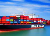 美国信用评级再遭下调,“拜登经济学”饱受质疑