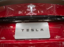 特斯拉再陷召回风波,近70万辆汽车受影响