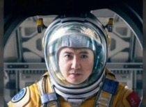 《独行月球》点燃暑期档票房，市场期待后续佳作