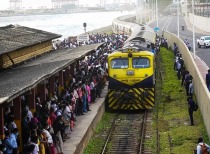 斯里兰卡总统辞职,国家深陷经济危机