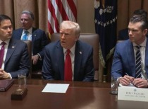 特朗普宣布对欧盟征收25%关税，全球贸易市场紧张