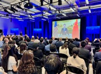 谢锋大使谈中国对外开放与两会机遇