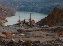 美乌矿产协议会谈前景渺茫,普京与美中东特使会谈