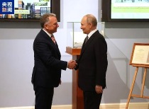 美乌矿产协议谈判前景渺茫，普京与美中东特使会谈