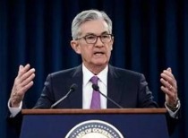 美联储发布《金融稳定报告》警告金融风险,鲍威尔强调央行独立性