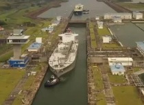 特朗普宣称美舰船应免费通行巴拿马苏伊士运河,引发国际关注