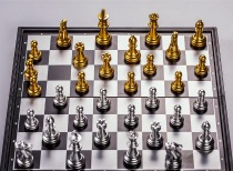 美国大规模税收与支出法案引争议，马斯克痛批