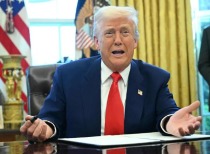 特朗普签署“大而美”法案,引发美国财政与政治争议