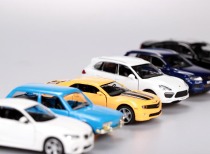 极氪澄清“零公里二手车”质疑，详解展车与二手车区别