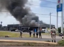 老挝边境交火：柬埔寨武装分子非法越境，炮弹落入引发关注