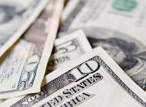 美联储维持利率不变，降息压力与市场预期并存