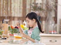 财政部:免保育教育费政策惠及1200万幼儿园大班儿童