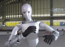 宇树科技发布H2人形机器人，性能显著提升