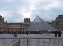 法国卢浮宫遭劫,8件珠宝下落不明,安保问题引关注