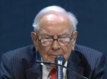 巴菲特AI伪造视频事件引发关注，AI伪造治理成焦点