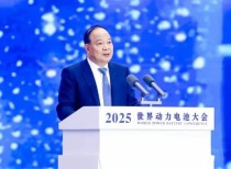 宁德时代电池技术引领,全固态与换电模式创新并行