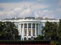 美国白宫附近枪击事件 总统特朗普呼吁终止枪击暴力