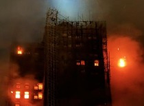 火灾现场:无人机灭火技术面临挑战与突破