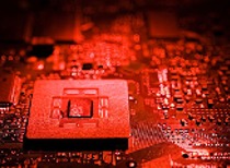 周五光模块概念爆发！高端光芯片供不应求，100GPAM4EML或成最大受益者