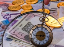 东百集团股价三连板 背后有何玄机？