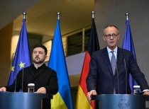 俄乌冲突新进展:泽连斯基与默茨举行联合记者会