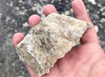 碳酸锂价格大涨 板块内个股普遍上涨