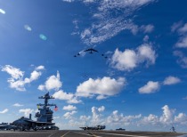 美国将建造新型战舰和增加航空母舰数量