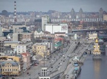 俄乌局势持续紧张 各方反应引发关注