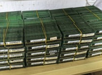 内存价格暴涨：AI需求激增与供应短缺双重作用