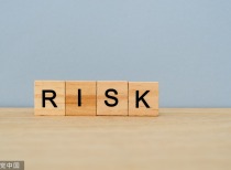 白银价格剧烈波动 投资者需关注挤仓风险