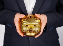 葛卫东减持麦格米特 关联人年内至少减持76万股