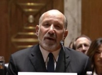 爱泼斯坦案再掀波澜：特朗普名字出现超百万次