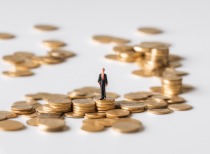 跨境ETF规模突破万亿元 港股主题ETF表现抢眼