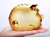 鹏华基金闫思倩新任债基经理 春节前基金经理变动频繁