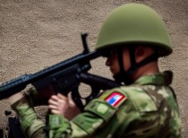 美考虑向中东增派1万地面部队