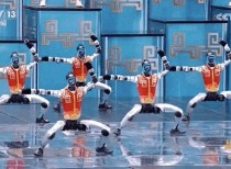 人形机器人发展迅速：半马有望跑进1小时