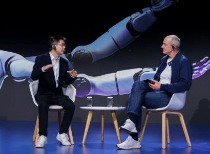 宇树科技创始人谈机器人动作优化:未来可实现任意动作生成