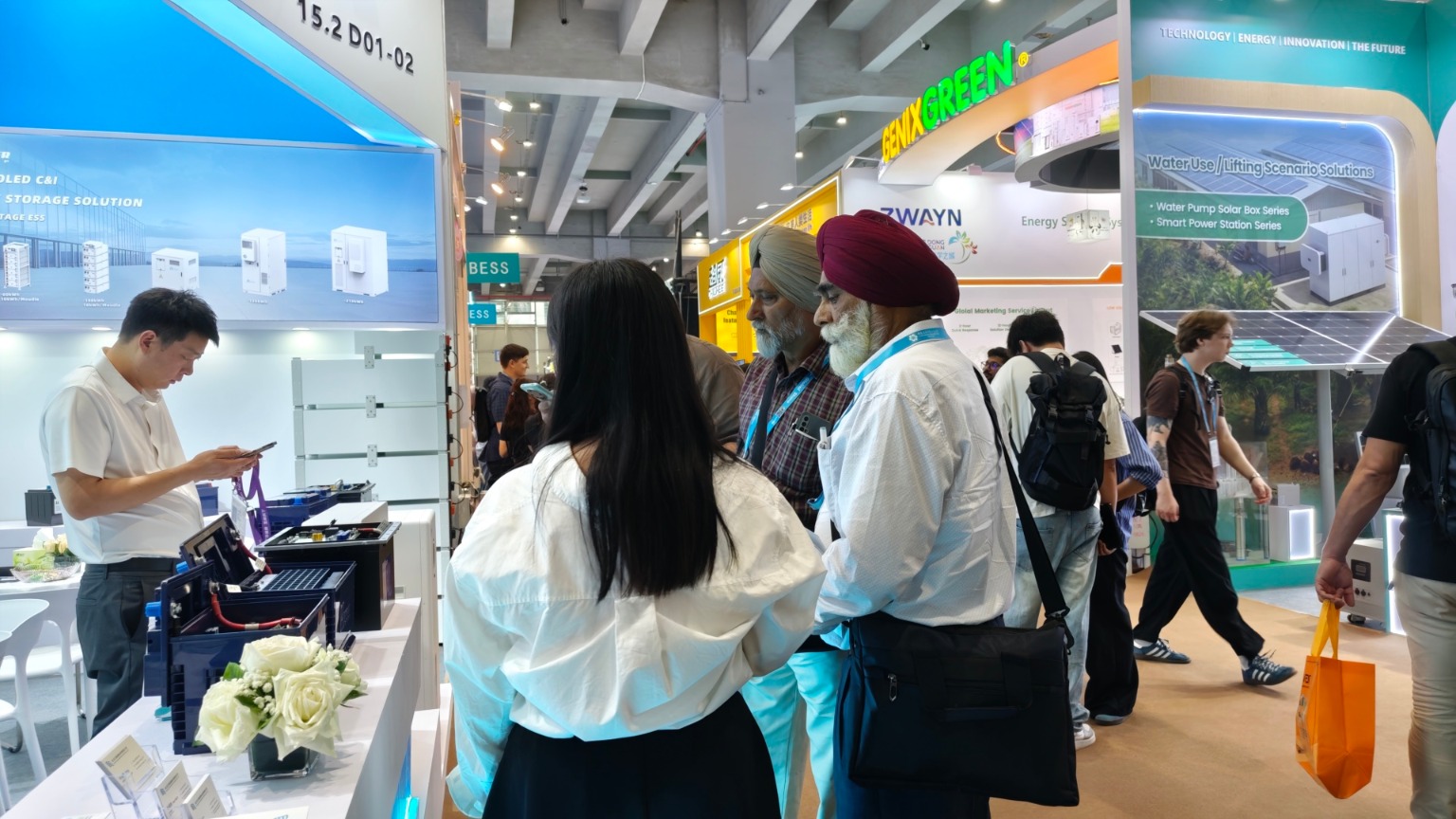 广交会特写 | 风浪未平，生意不停，中东变局下的中国外贸新故事