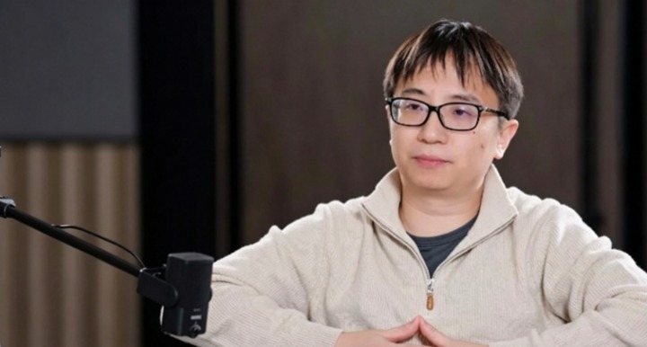 电子芯片60年发热宿命被终结！全球AI光算力第一股诞生：要做算力界特斯拉